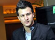 Profil Stuart Collin Biodata lengkap dengan Agamanya