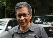 Profil Rocky Gerung Biodata lengkap dengan Agamanya