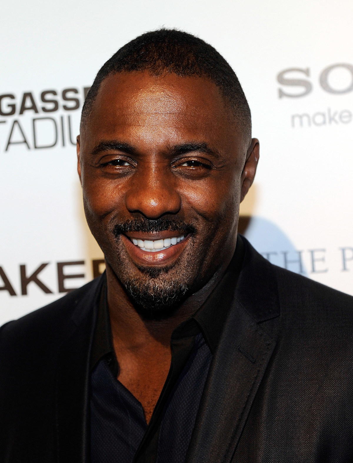 Idris Elba singing