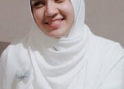 Dhini Aminarti: Lebih dari Sekedar Senyum Manis di Layar Kaca