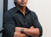 Profil Deva Mahenra Biodata lengkap dengan Agamanya