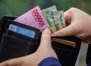 Arti Mimpi Dapat Hadiah Uang Menurut Islam: Tanda Rezeki Tak Terduga