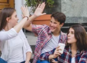 Makna Mimpi Bertemu Teman Pria Menurut Islam