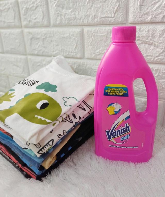 Rahasia Membersihkan Noda Cat Air dengan Bahan Alami