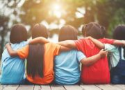 Arti Mimpi Dijauhi Teman Menurut Islam: Pertanda Konflik atau Kehilangan Dukungan?