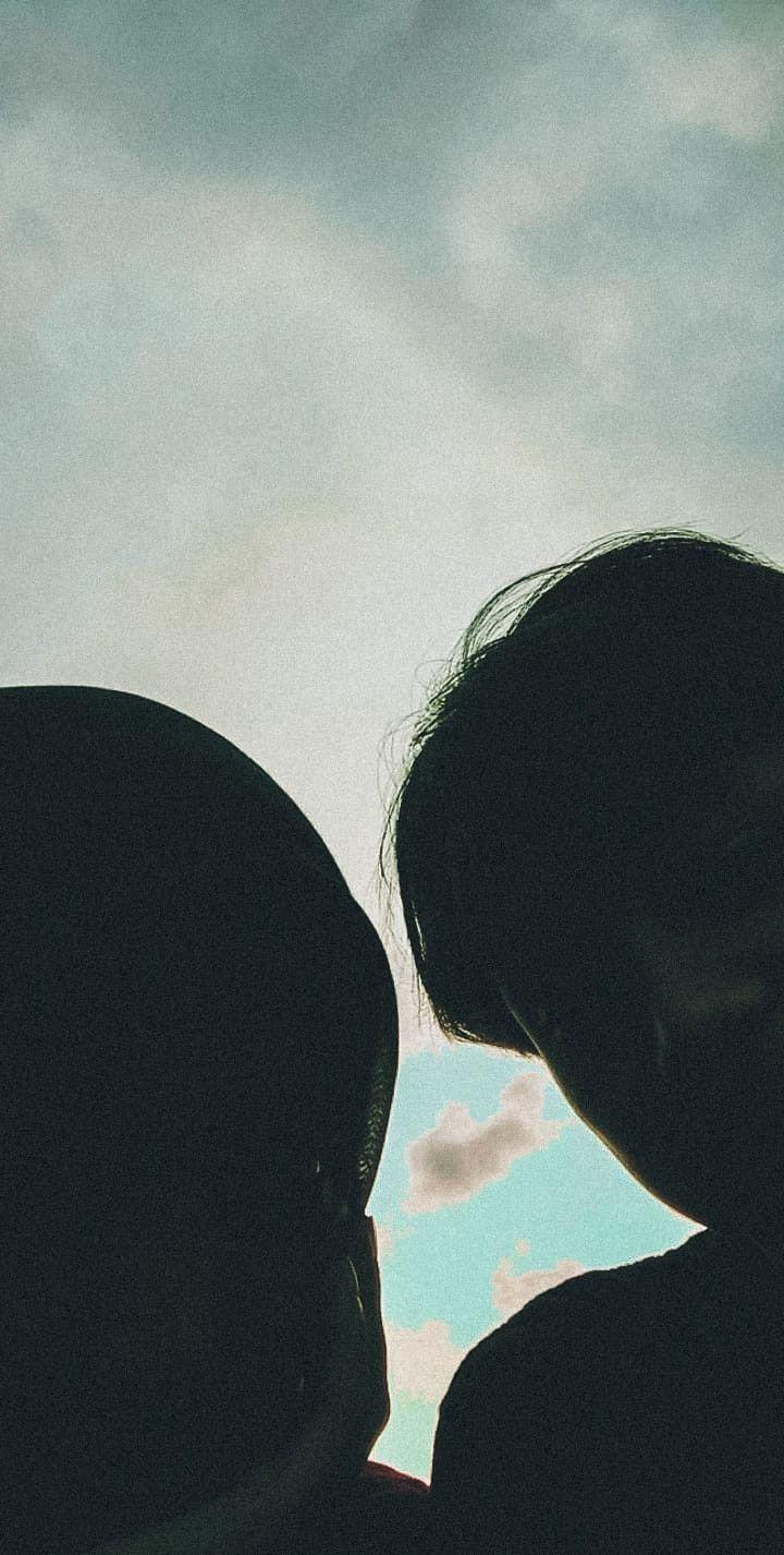 Gaya Unik untuk Foto Berdua: Kreativitas dalam Pose dan Angles