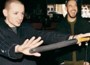 Mengenang Chester Bennington Perjalanan Hidup & Karier Sang Legenda