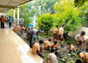 Momen Kerja Bakti Sekolah yang Selalu Jadi Kenangan Lucu