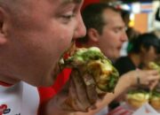 Buat Cewek: Ini Lho Alasan Kenapa Cowok Nggak Gampang Gendut Meski Makan Banyak