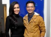 Kisah Cinta Denada & Ihsan Tarore Bukti Jodoh Tak Perlu Tergesa