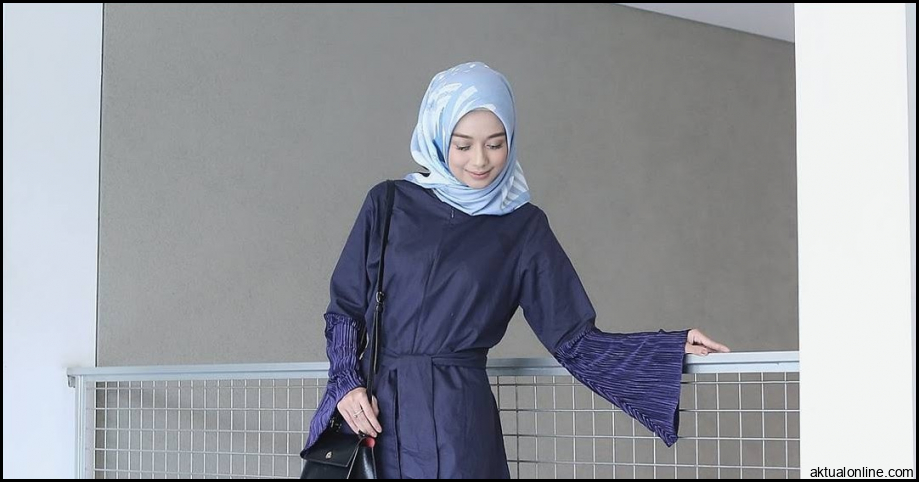 58+ Inspirasi Warna Jilbab Yang Cocok Untuk Biru Dongker, Warna Jilbab