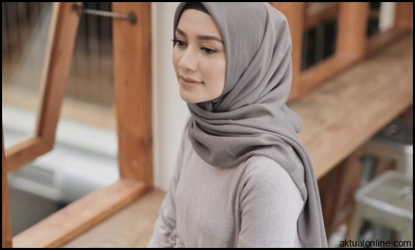 Baju Abu Abu Cocok dengan Jilbab Warna Apa? Simak Penjelasannya di ...
