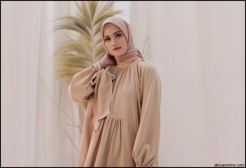 Warna Baju Cream Coklat Sesuai Tudung Warna Apa